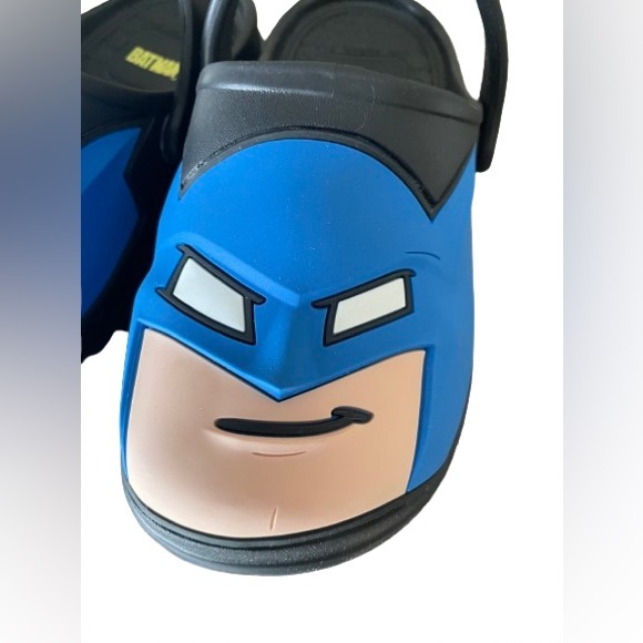 Batman Clogs Toddler Size 11/12 - Picture 2 of 5